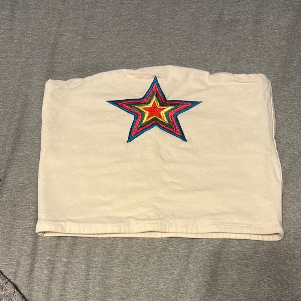 Forever 21 Cream Crop Top with Multicolor Star